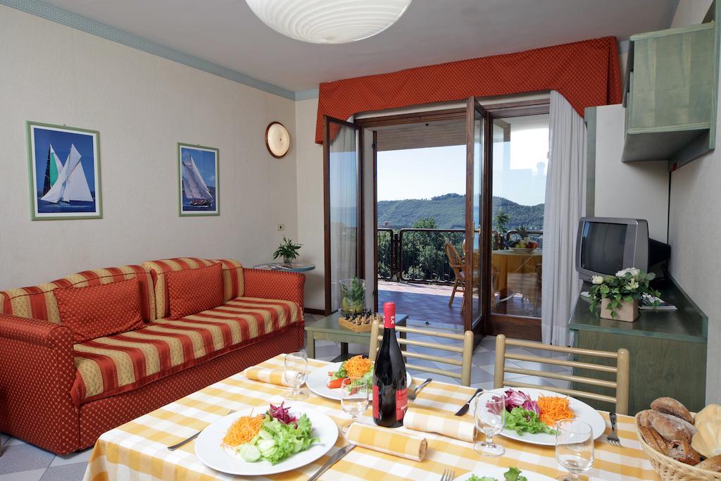 Residence Madrigale Marciaga Екстериор снимка